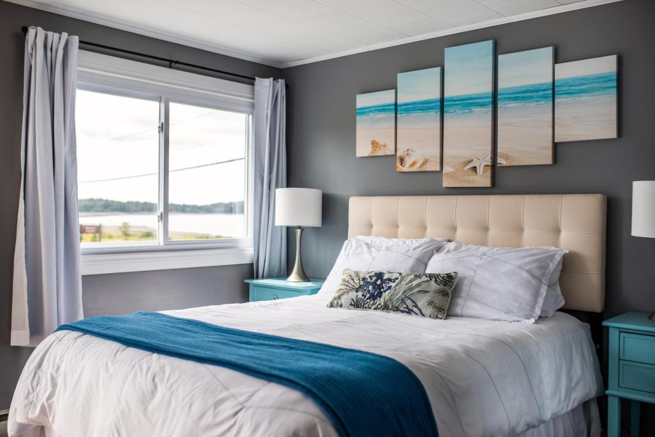 Friars Bay Inn & Cottages Welshpool Ngoại thất bức ảnh