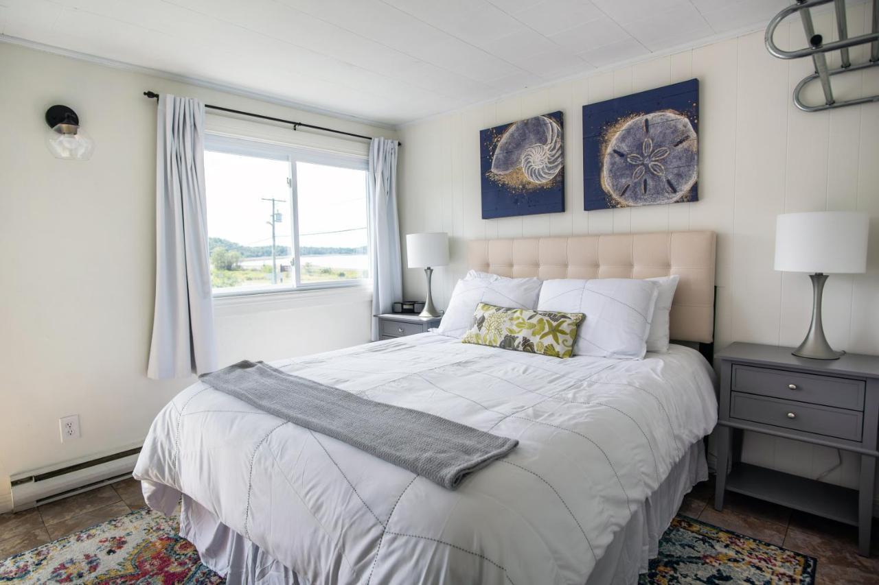 Friars Bay Inn & Cottages Welshpool Ngoại thất bức ảnh