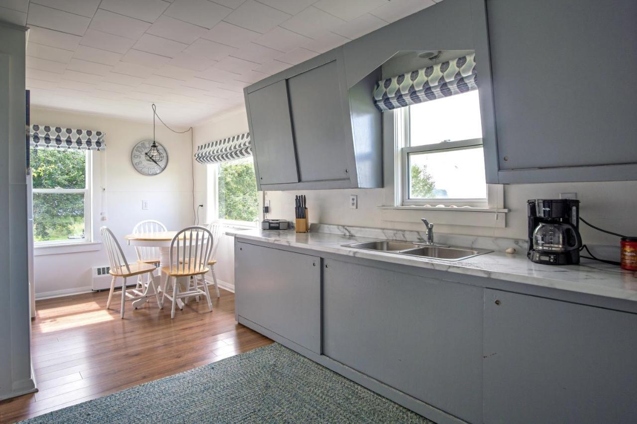 Friars Bay Inn & Cottages Welshpool Ngoại thất bức ảnh