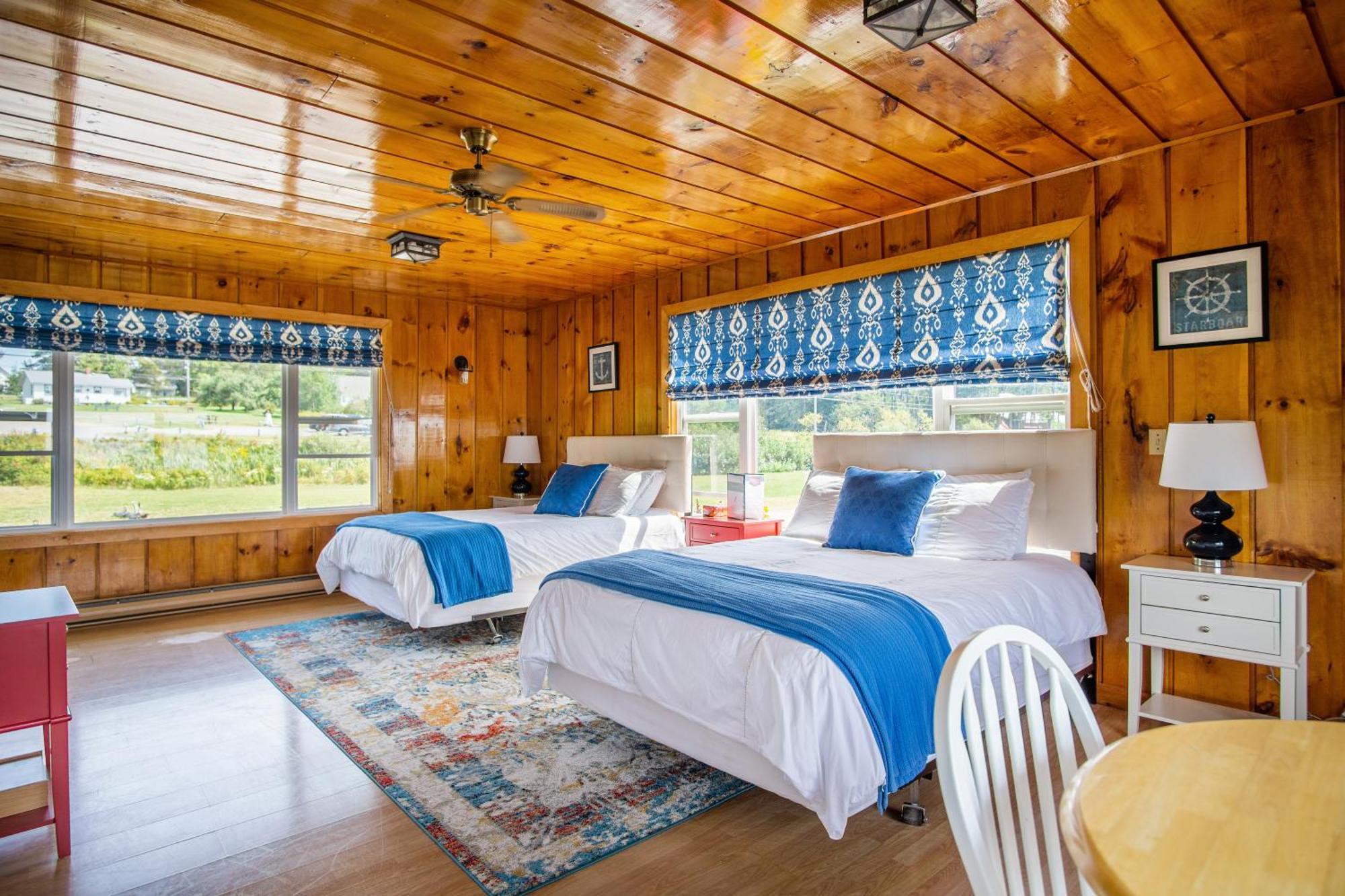Friars Bay Inn & Cottages Welshpool Phòng bức ảnh