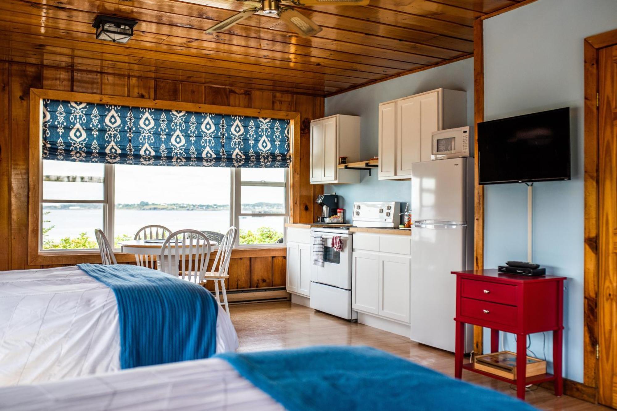 Friars Bay Inn & Cottages Welshpool Phòng bức ảnh