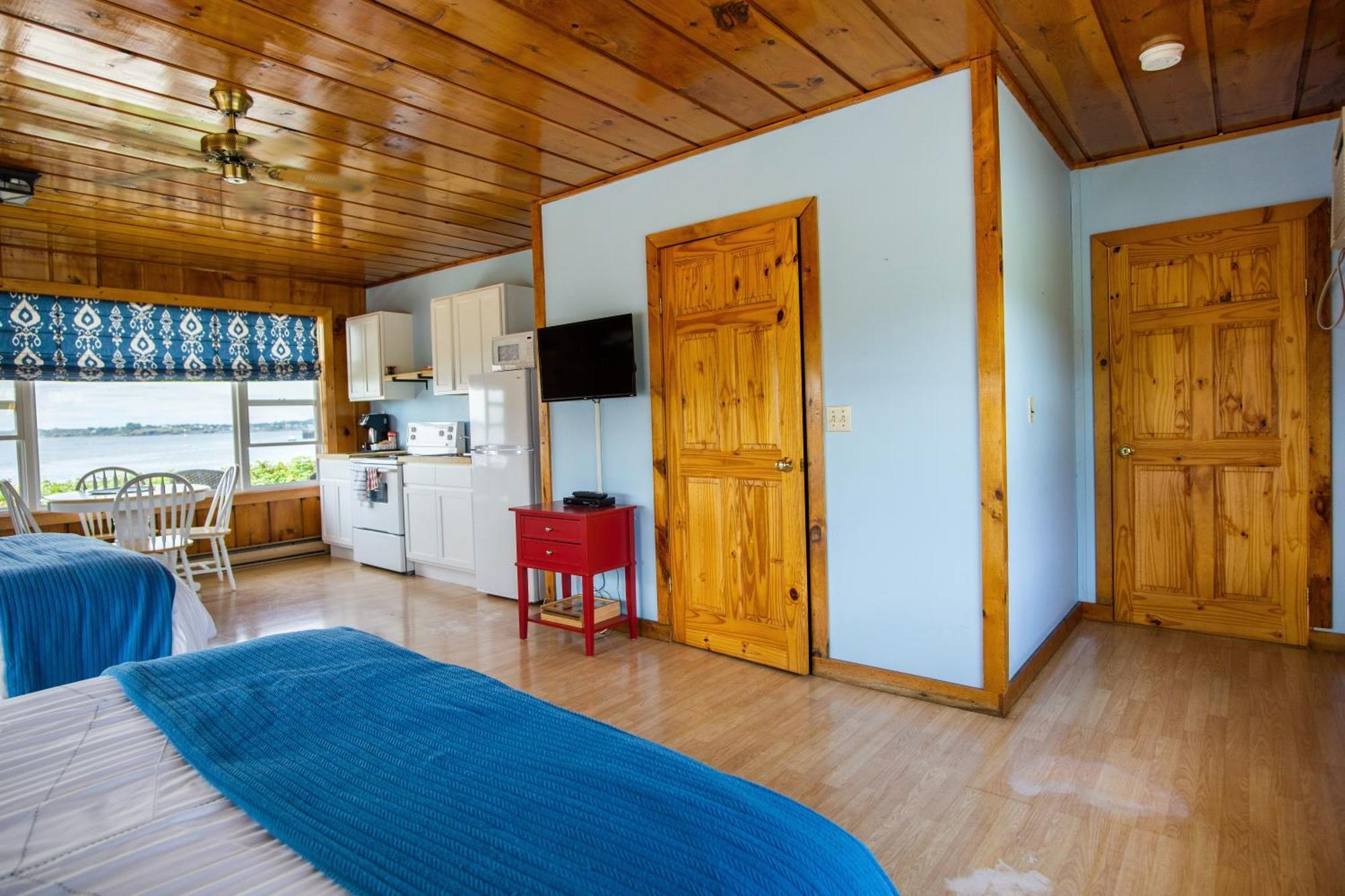Friars Bay Inn & Cottages Welshpool Phòng bức ảnh